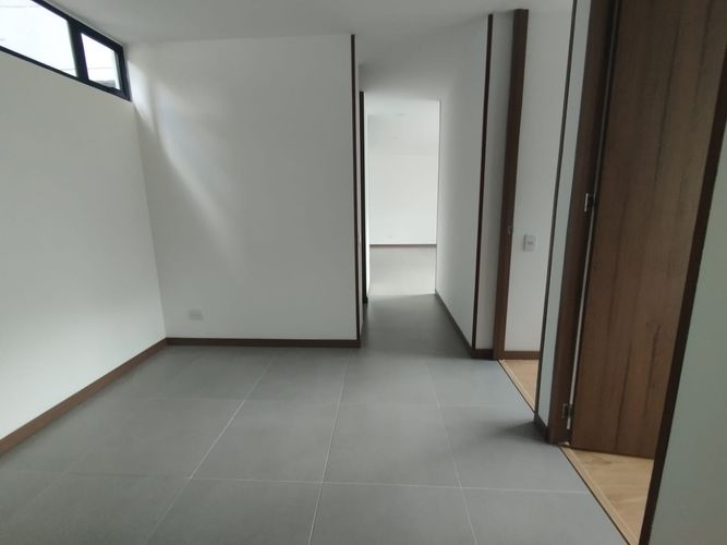 Apartamento de 3 alcobas en arriendo en Loma Del Escobero, Envigado, 101 m² · foto 16 de 17