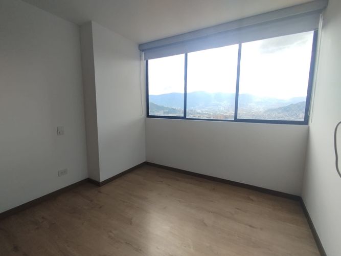 Apartamento de 3 alcobas en arriendo en Loma Del Escobero, Envigado, 135 m² · foto 12 de 19