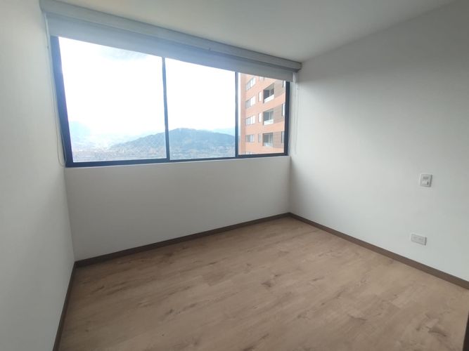 Apartamento de 3 alcobas en arriendo en Loma Del Escobero, Envigado, 135 m² · foto 14 de 19