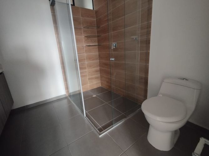 Apartamento de 3 alcobas en arriendo en Loma Del Escobero, Envigado, 135 m² · foto 15 de 19