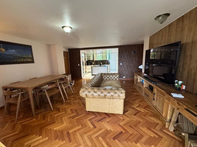Apartamento de 2 alcobas en arriendo en El Poblado, Medellín, 101 m² · foto 2 de 20