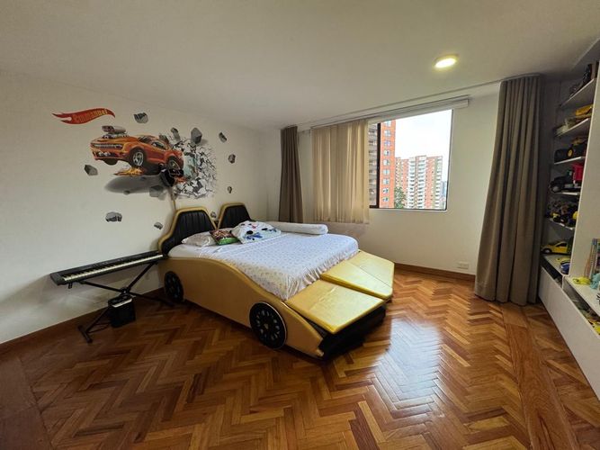 Apartamento de 2 alcobas en arriendo en El Poblado, Medellín, 101 m² · foto 13 de 20
