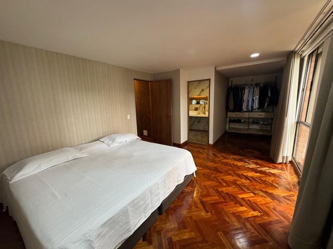 Apartamento de 2 alcobas en arriendo en El Poblado, Medellín, 101 m² · foto 14 de 20