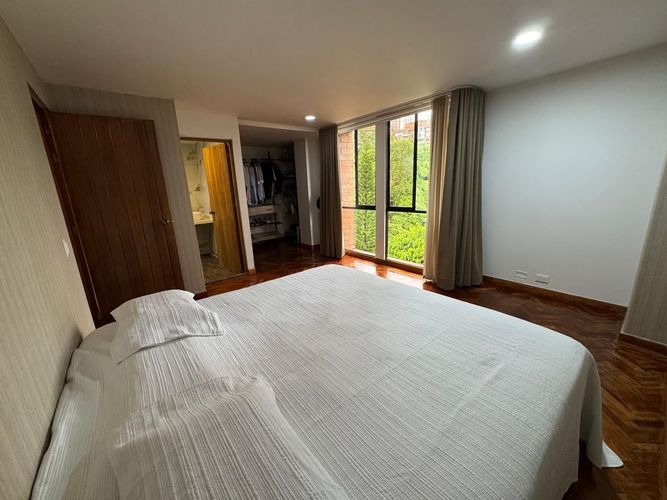 Apartamento de 2 alcobas en arriendo en El Poblado, Medellín, 101 m² · foto 16 de 20