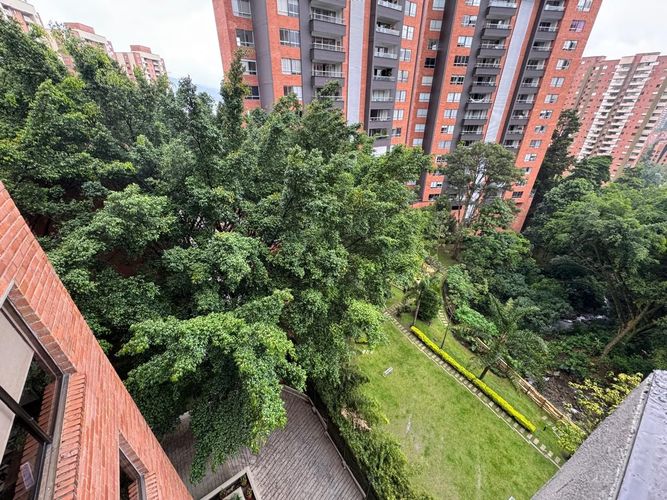 Apartamento de 2 alcobas en arriendo en El Poblado, Medellín, 101 m² · foto 20 de 20