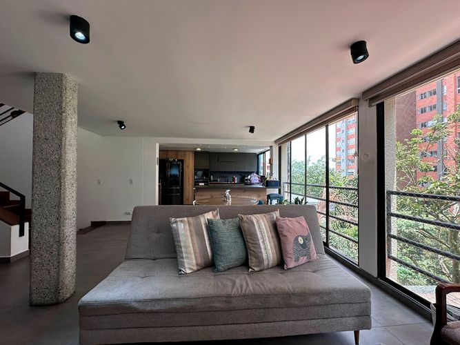 Casa de 4 alcobas en venta en El Poblado, Medellín, 163 m² · foto 5 de 17