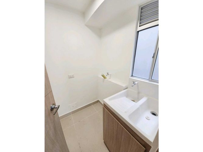 Apartamento de 3 alcobas en arriendo en Buenavista, Barranquilla, 85 m² · foto 6 de 17