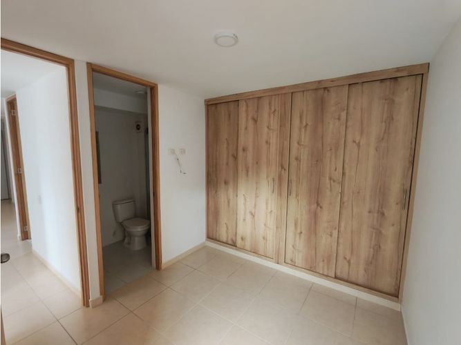 Apartamento de 2 alcobas en venta en Boulevar Del Puente, Piedecuesta, 60 m² · foto 2 de 24