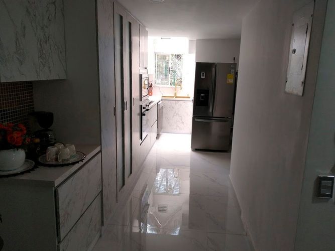 Casa de 3 alcobas en venta en El Poblado, Medellín, 230 m² · foto 5 de 13