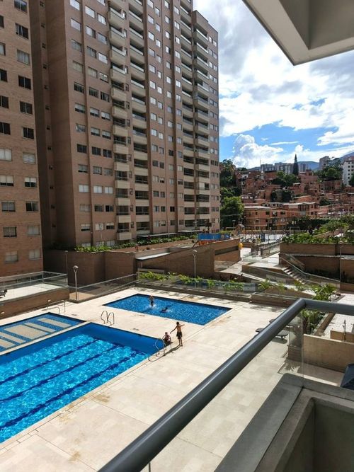 Apartamento de 3 alcobas en arriendo en Calasanz, Medellín, 100 m² · foto 18 de 20