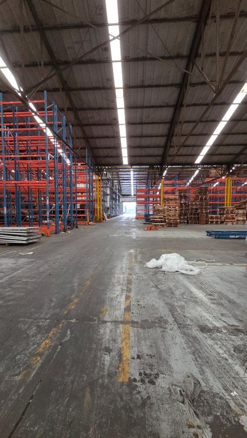 Bodega en arriendo en Salomia, Cali, 4200 m² · foto 20 de 24