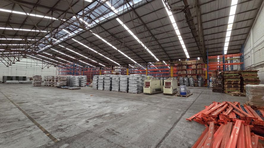 Bodega en arriendo en Salomia, Cali, 4200 m² · foto 19 de 24