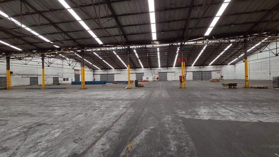 Bodega en arriendo en Salomia, Cali, 4200 m² · foto 5 de 24