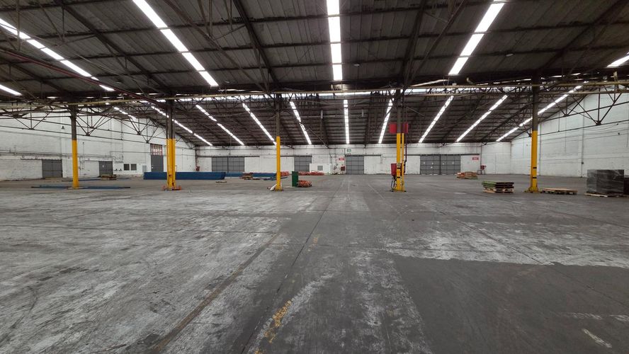 Bodega en arriendo en Salomia, Cali, 4200 m² · foto 6 de 24