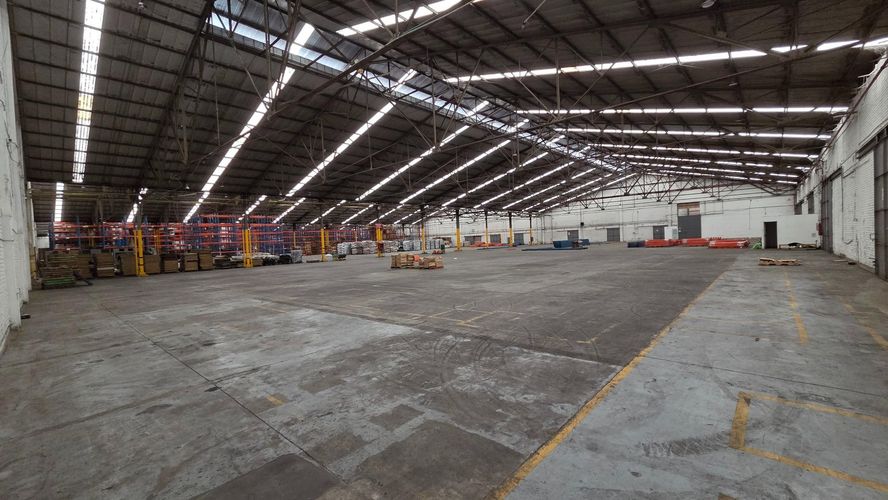 Bodega en arriendo en Salomia, Cali, 4200 m² · foto 13 de 24