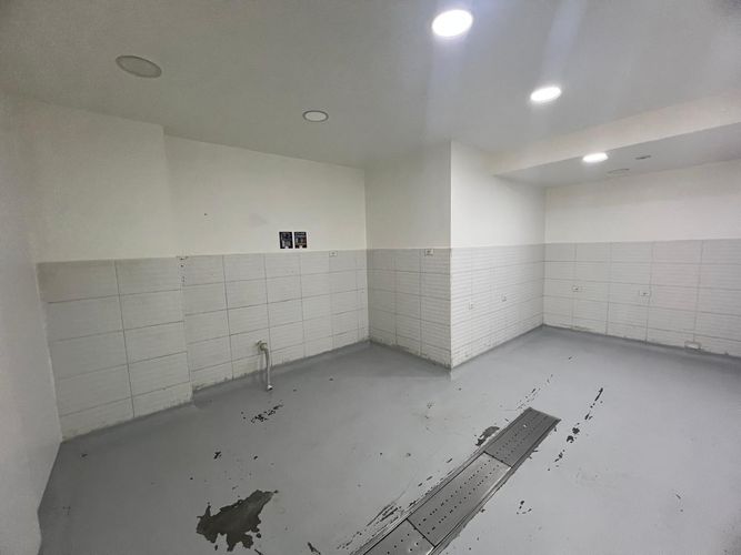 Local en arriendo en El Poblado, Medellín, 524 m² · foto 7 de 8