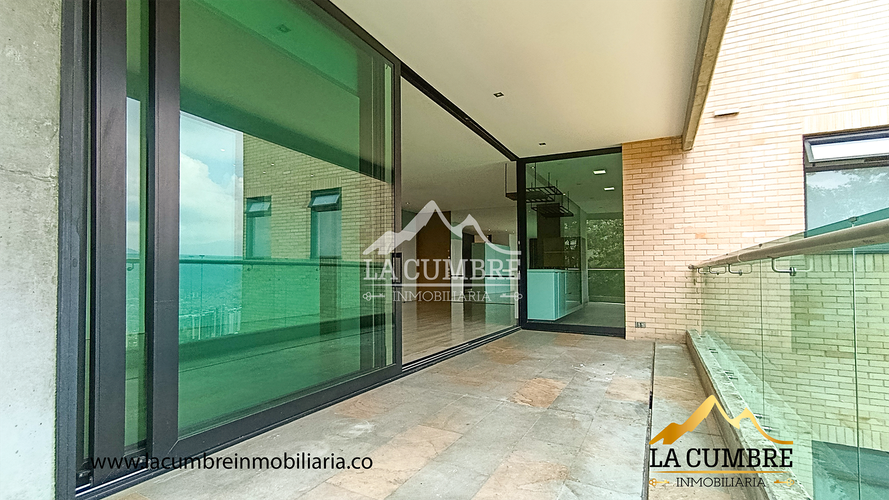 Apartamento de 3 alcobas en arriendo en Los Balsos, Medellín, 190 m² · foto 9 de 20