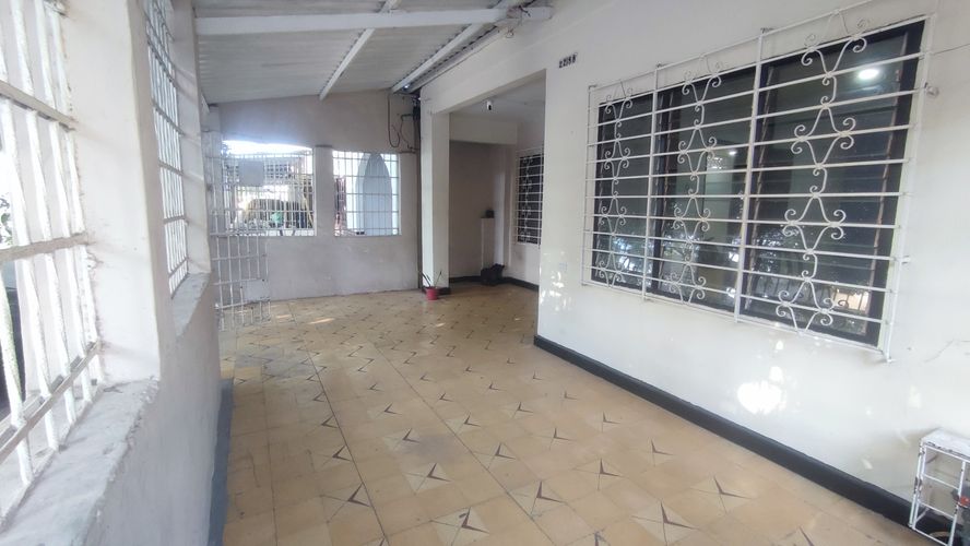 Casa de 5 alcobas en venta en San Jose, Barranquilla, 200 m² · foto 3 de 17