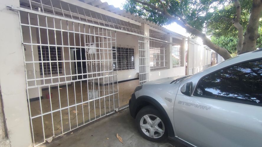 Casa de 5 alcobas en venta en San Jose, Barranquilla, 200 m² · foto 2 de 17
