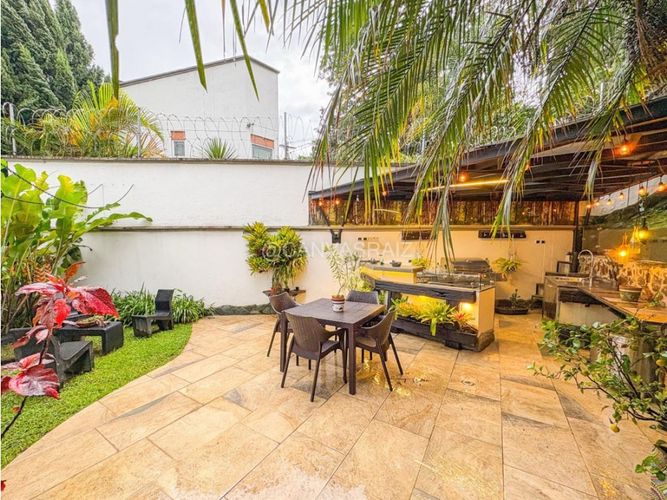 Casa de 3 alcobas en venta en Tierra Prometida, Envigado, 300 m² · foto 10 de 21
