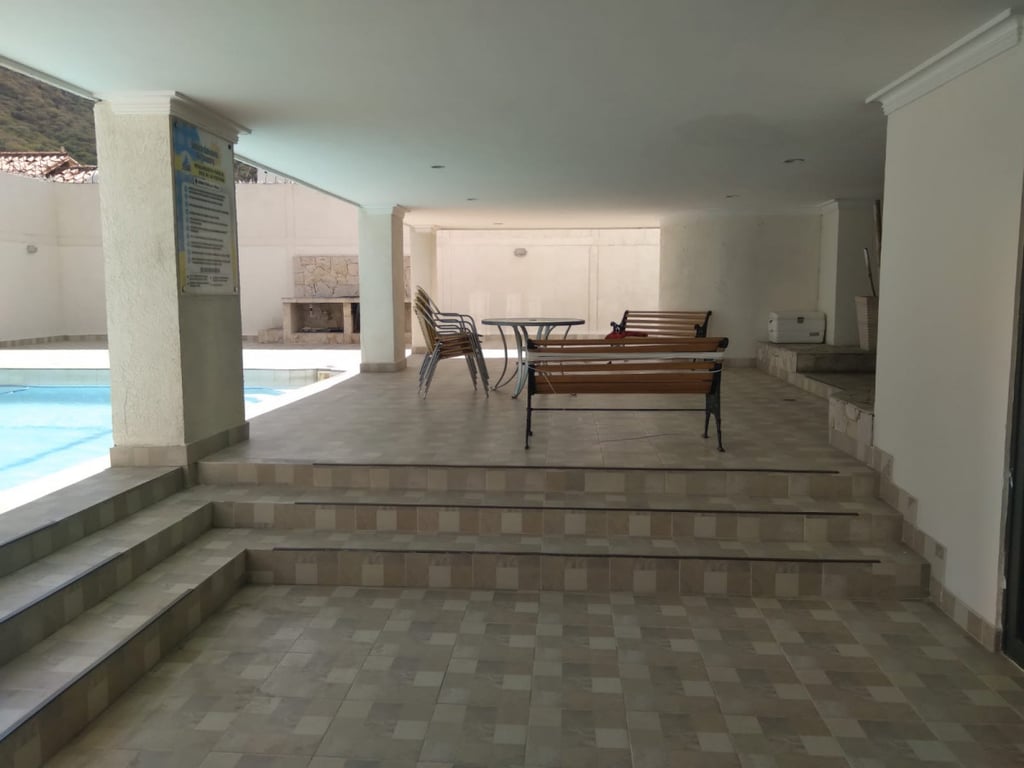 Apartamento en venta en Rodadero, Santa Marta · foto 3 de 12