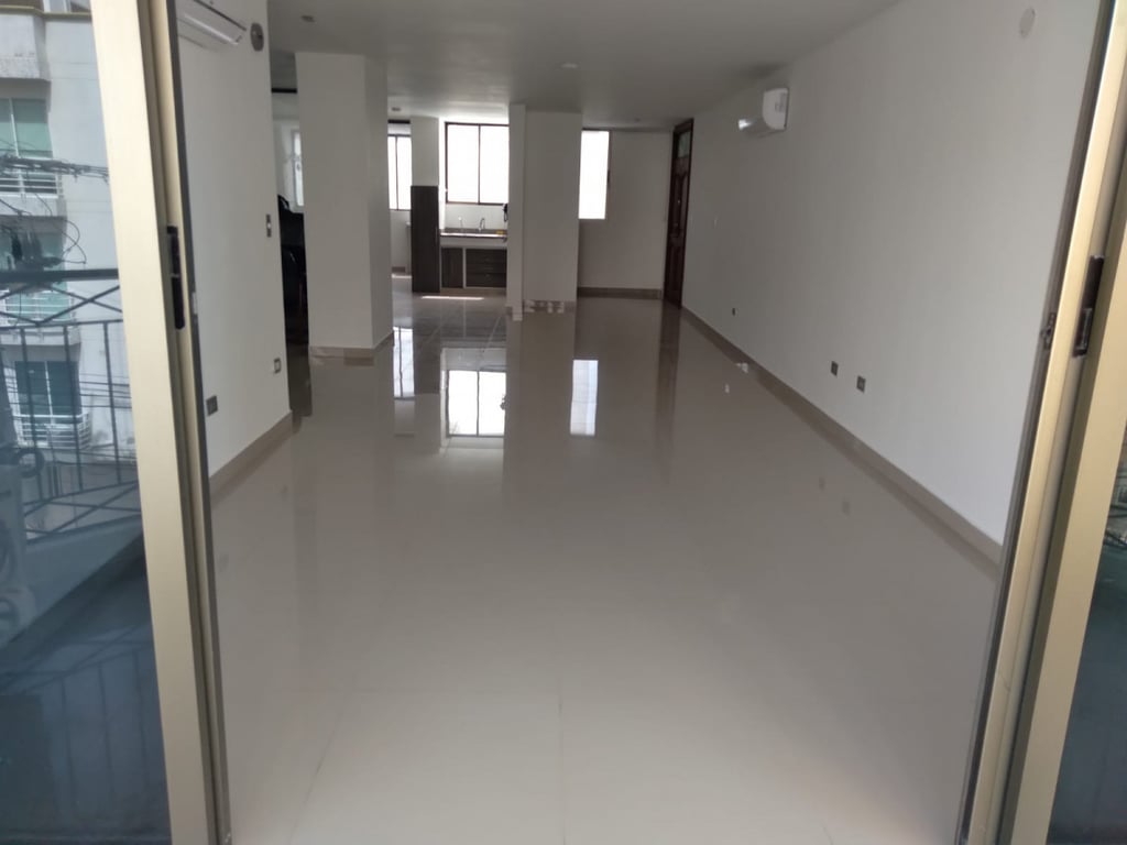 Apartamento en venta en Rodadero, Santa Marta · foto 6 de 12