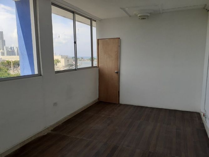 Oficina en arriendo en El Centro, Cartagena, 25 m² · foto 3 de 12