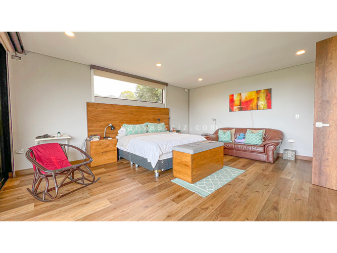 Casa de 5 alcobas en venta en Guamito, La Ceja, 484 m² · foto 14 de 21