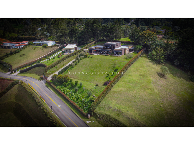 Casa de 5 alcobas en venta en Guamito, La Ceja, 484 m² · foto 21 de 21