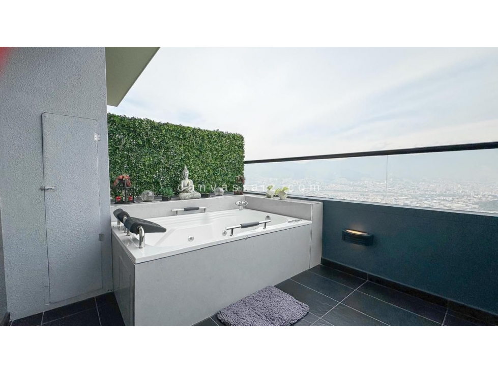 Apartment for sale in El Poblado, Medellín 5