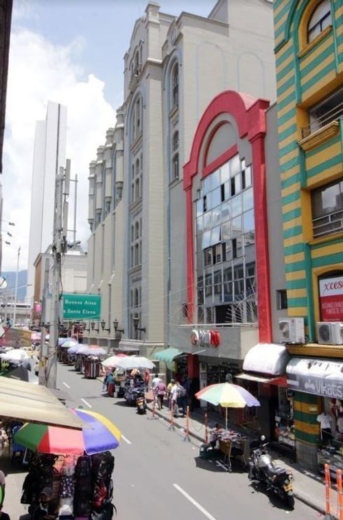 Local en arriendo en La Candelaria, Medellín, 10 m² · foto 8 de 12