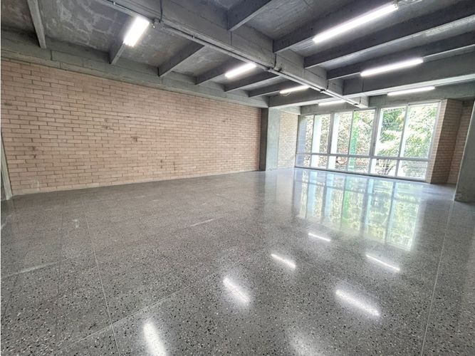 Oficina en arriendo en Guayabal, Medellín, 178 m² · foto 2 de 10