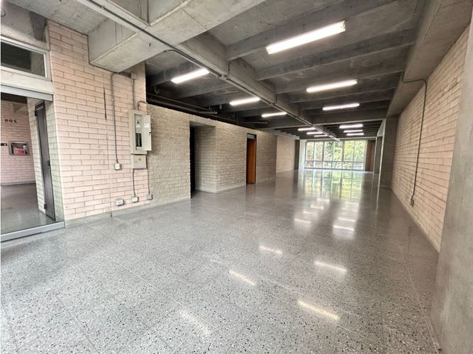 Oficina en arriendo en Guayabal, Medellín, 178 m² · foto 3 de 10