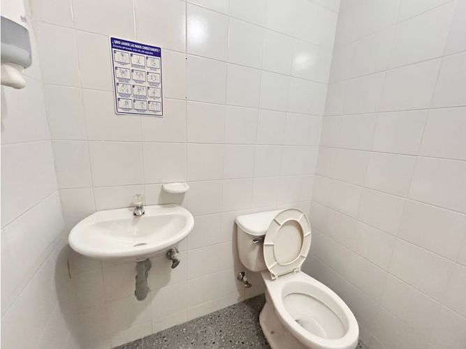 Oficina en arriendo en Guayabal, Medellín, 178 m² · foto 9 de 10