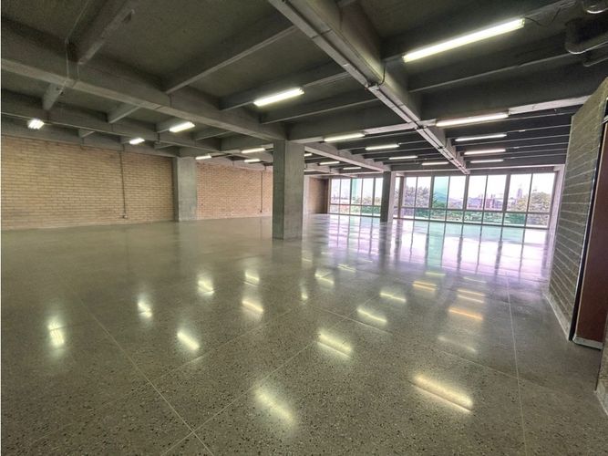 Oficina en arriendo en Guayabal, Medellín, 350 m² · foto 4 de 13