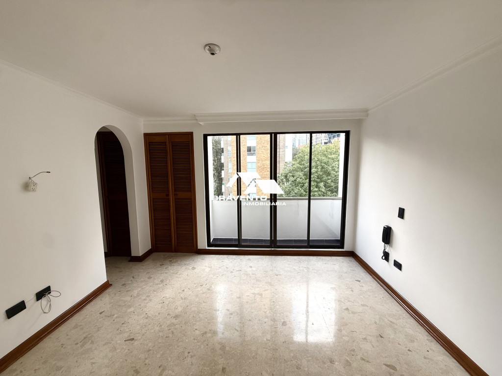 Apartamento en arriendo en Castropol, Medellín · foto 4 de 23