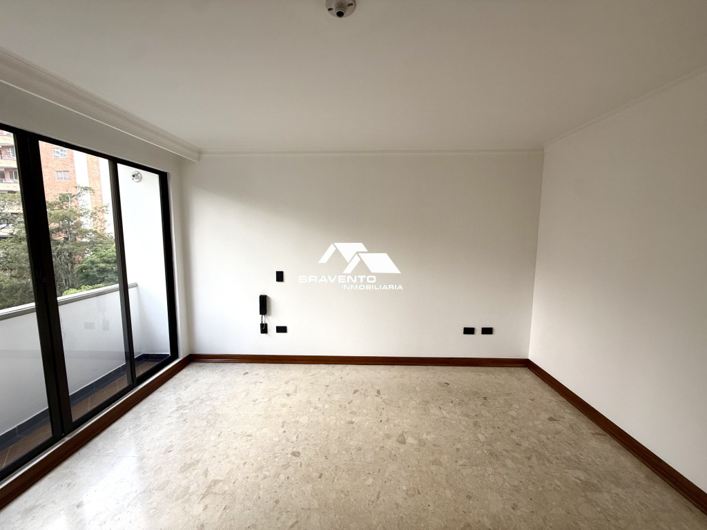 Apartamento en arriendo en Castropol, Medellín · foto 11 de 23