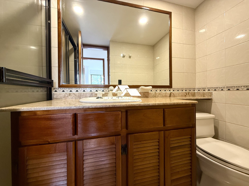 Apartamento en arriendo en Castropol, Medellín · foto 12 de 23