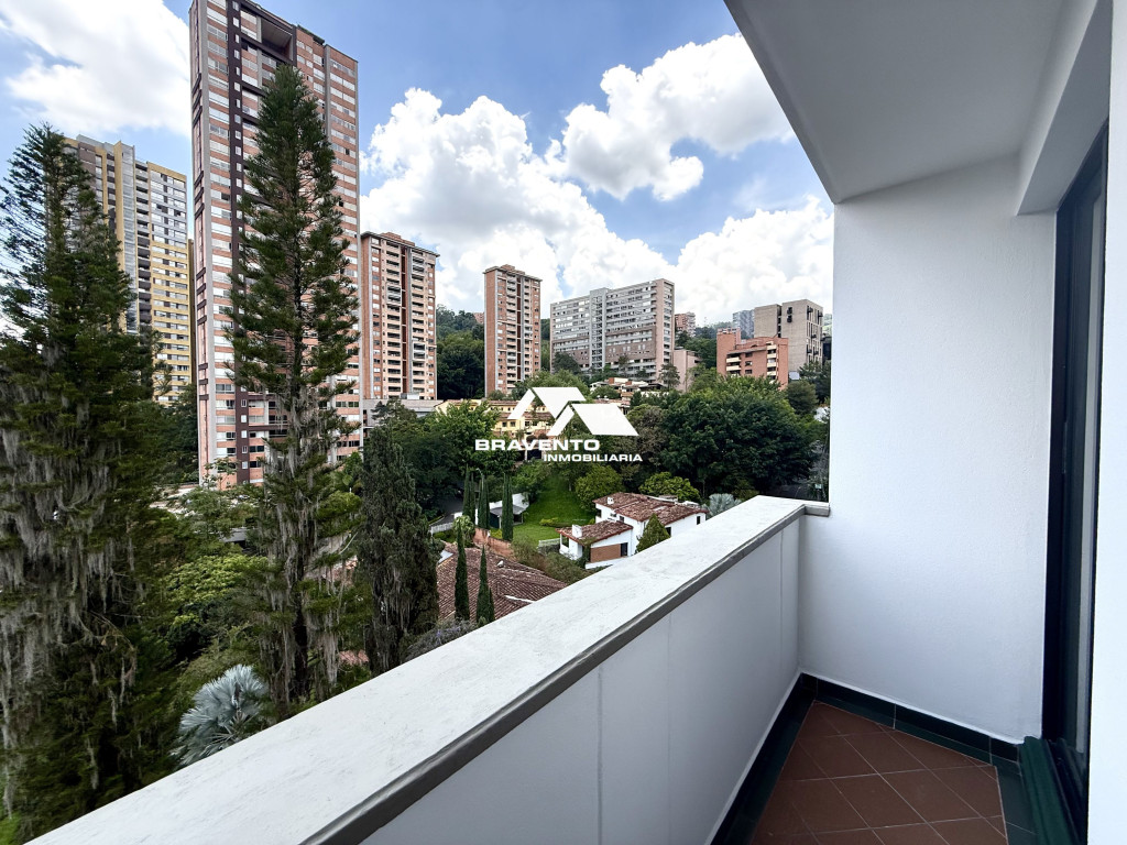 Apartamento en arriendo en Castropol, Medellín · foto 13 de 23
