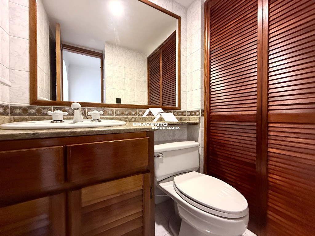Apartamento en arriendo en Castropol, Medellín · foto 16 de 23