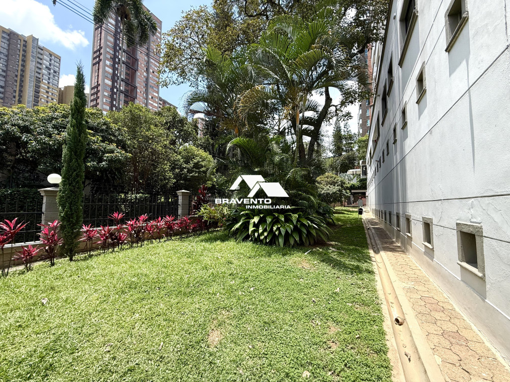 Apartamento en arriendo en Castropol, Medellín · foto 18 de 23