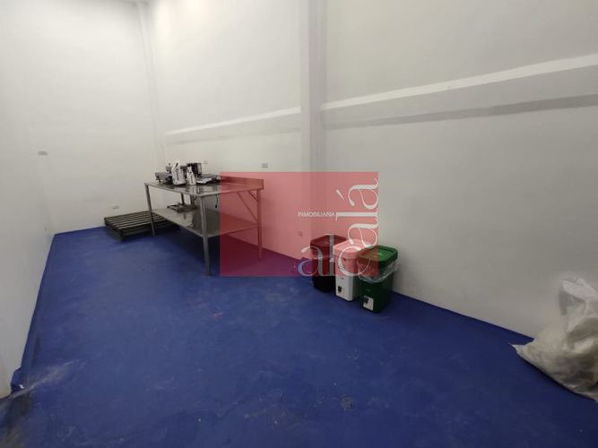 Bodega en arriendo en Camino Verde, Envigado, 1200 m² · foto 11 de 14