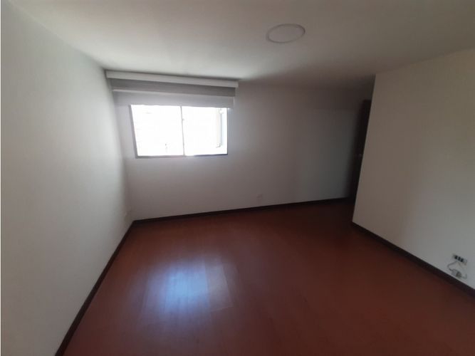 Apartamento de 3 alcobas en venta en Conquistadores, Medellín, 128 m² · foto 7 de 20
