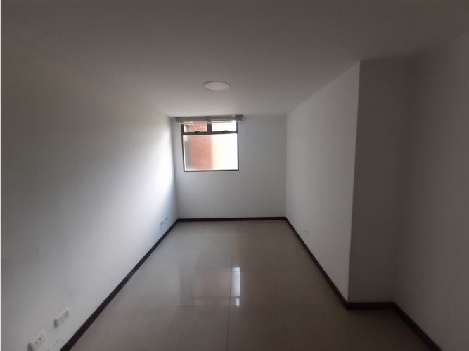 Apartamento de 3 alcobas en venta en Conquistadores, Medellín, 128 m² · foto 8 de 20