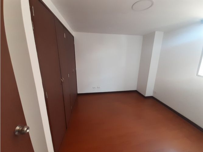 Apartamento de 3 alcobas en venta en Conquistadores, Medellín, 128 m² · foto 12 de 20