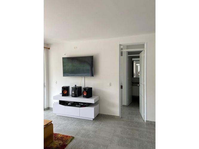 Apartamento de 3 alcobas en venta en Miraflores, Girardot, 84 m² · foto 6 de 21