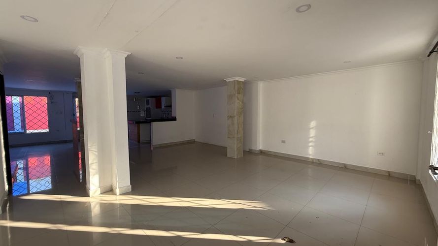Casa de 4 alcobas en arriendo en Ternera, Cartagena, 274 m² · foto 3 de 12