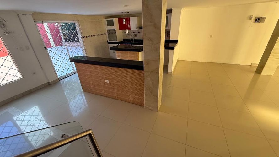 Casa de 4 alcobas en arriendo en Ternera, Cartagena, 274 m² · foto 4 de 12