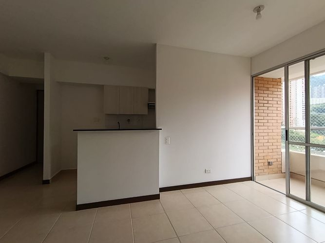Apartamento de 2 alcobas en arriendo en Las Lomitas, Sabaneta, 68 m² · foto 6 de 20