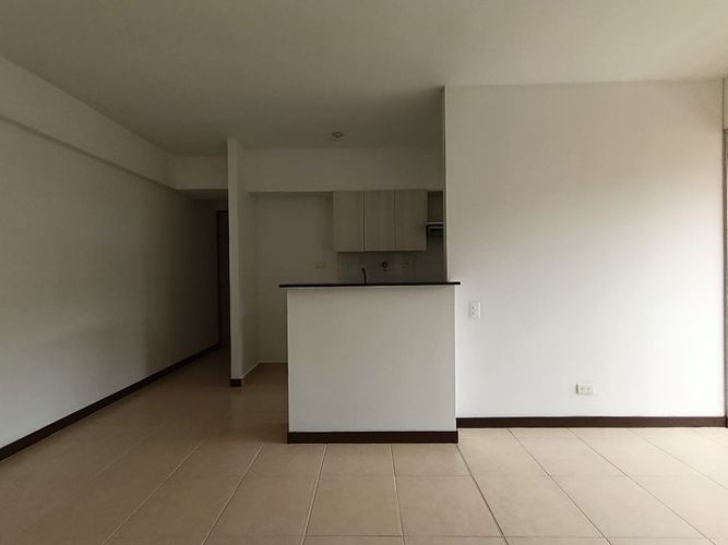 Apartamento de 2 alcobas en arriendo en Las Lomitas, Sabaneta, 68 m² · foto 7 de 20